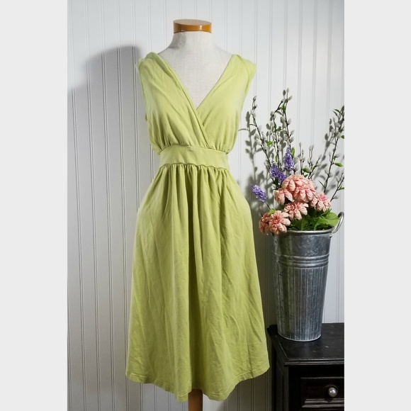 | columbia | lime green causal double v dress - Picture 1 of 7